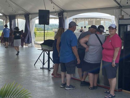 att.mw-CE-0niX0QY77YDFauSCH039XBRUV XNDIQfBsT8s