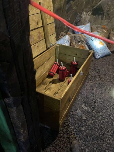 3798035d018b7c0e8d7865fef86aa8f8