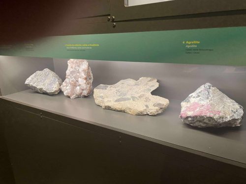 85b82a63414353515f0fa0035aba4898